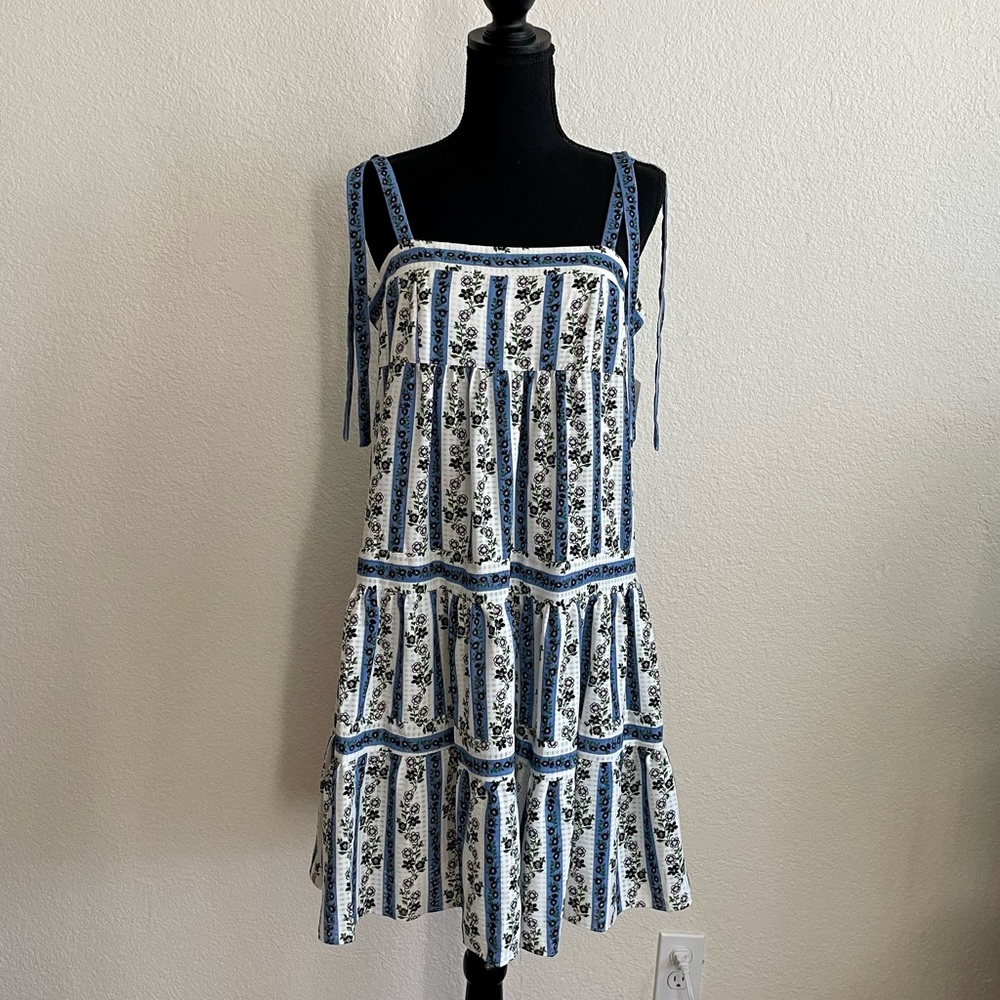 NWT Melonie Cottagecore Floral Dress